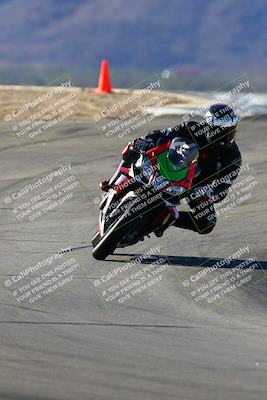 media/Jan-09-2022-SoCal Trackdays (Sun) [[2b1fec8404]]/Turns 9 and 8 (920am)/